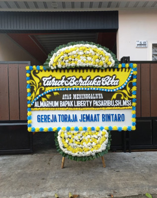 Papan Bunga Duka di Pinangunian